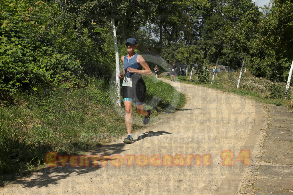 250824_1237_EX1_9984 | Sportfotografie im Rhein-Sieg Kreis, Köln, Bonn, NRW, Rheinland Pfalz, Hessen, etc. Unser Tätigkeitsfeld umfasst den Laufsport vom Volkslauf über den Marathon, Duathlon, Triathon bis zum Ultralauf wie Kölnpfad Ultra oder Schindertrail.