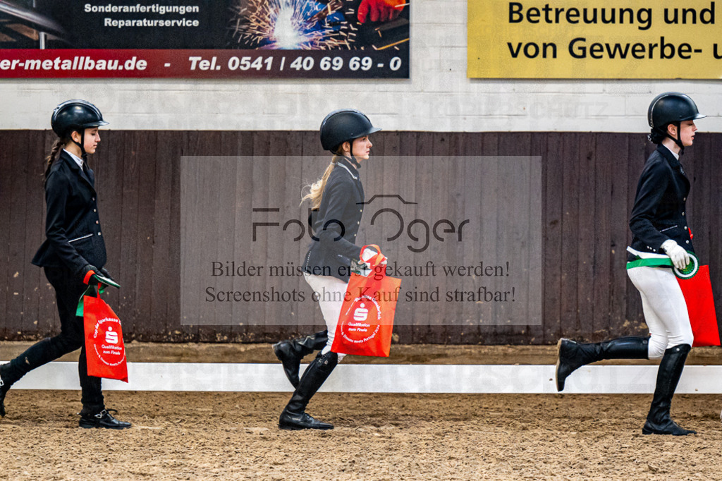 20240310-DOS_1219 | Entdecke hochwertige Reitturnierfotos von Foto Oger. Professionell, emotional und authentisch – jetzt Lieblingsmomente im Shop bestellen.Deutschlandweite Turnierfotografie. - Realisiert mit Pictrs.com