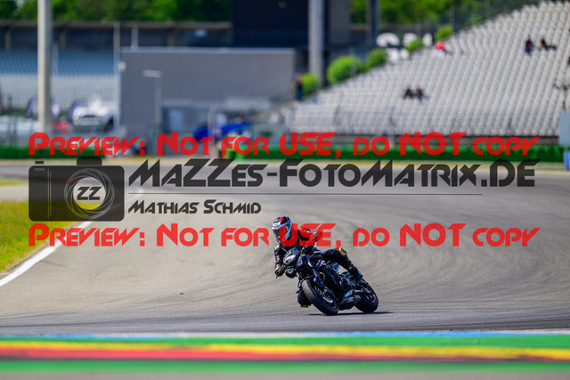 MaZZes_FotoMatrix_240615_6007705_4637 | GELB