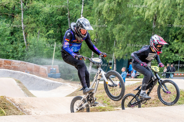 BayBMX2026-04879 | Fotogalerie von Thomas Dettweiler mit Eventbildern und lizenzfreien Fotos. Perfekt als Wandbild, für Büro, Website oder private Nutzung. - Realisiert mit Pictrs.com