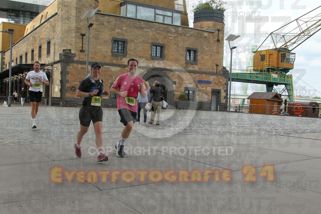 250920_1531_EV4_9017 | Sportfotografie im Rhein-Sieg Kreis, Köln, Bonn, NRW, Rheinland Pfalz, Hessen, etc. Unser Tätigkeitsfeld umfasst den Laufsport vom Volkslauf über den Marathon, Duathlon, Triathon bis zum Ultralauf wie Kölnpfad Ultra oder Schindertrail.
