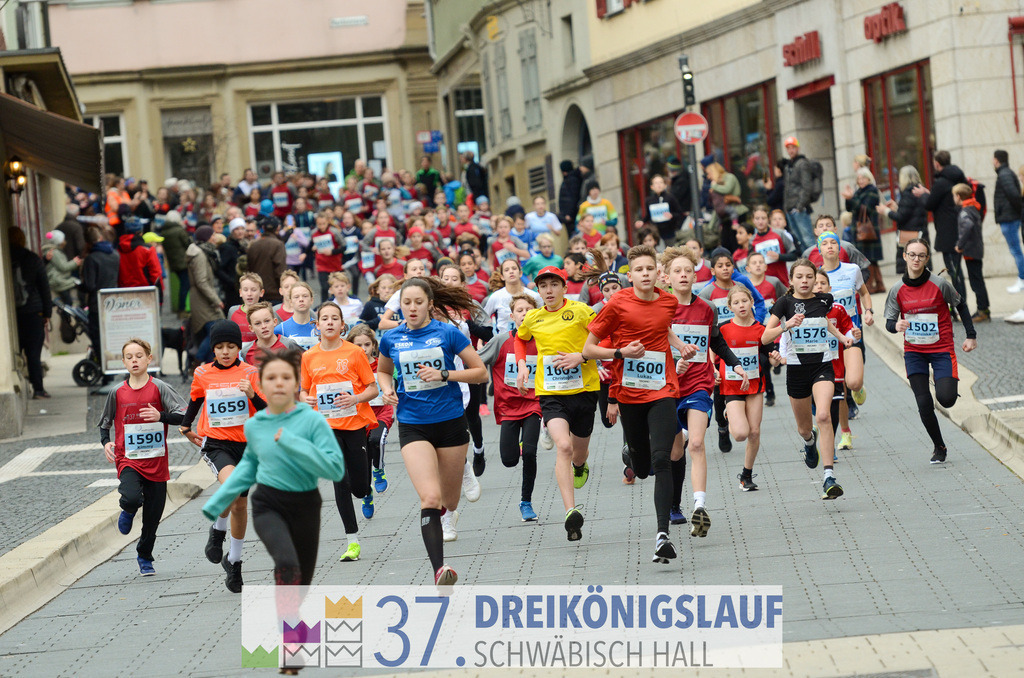 Stadtwerke Jugendlauf 1700m | 3 Koenigslauf 2023 - Realisiert mit Pictrs.com