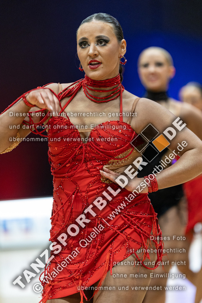 20240113-01498 | Hier finden Sie Tanz Bilder vom Latein und Standard Formationen tanzen. Sportbilder vom Tanzsport. Schöne Fotos und von Weltmeisterschaft, Europameisterschaft, Bundesliga, Regionalliga, Oberliga und Landesliga sowie von GOC Stuttgart, DanceComp, WM Bremen