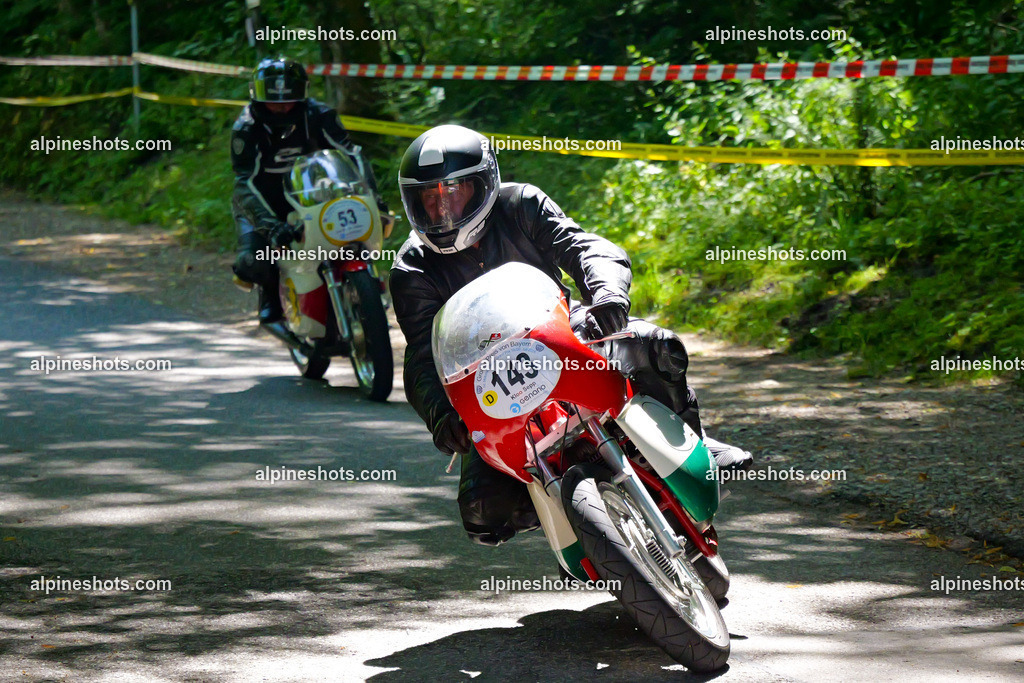 P1036677 | Erleben Sie atemberaubende, hochqualitative Fotos Ihrer Fahrt entlang der malerischen Alpenstraßen. Besuchen Sie alpineshots.com, um professionelle Aufnahmen Ihrer unvergesslichen Reise zu finden und zu kaufen - Realisiert mit Pictrs.com