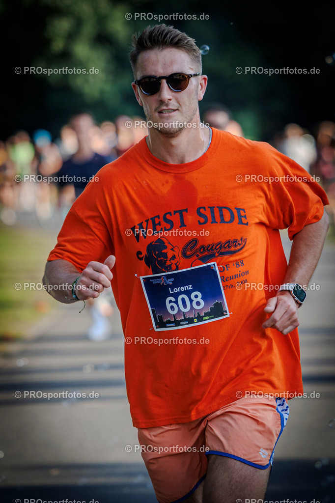 Sparda-Bank Nachtlauf Bonn; Bonn, 18.06.2025 | Impressionen vom Sparda-Bank Nachtlauf Bonn am 18.06.2025 in Bonn (Nordrhein-Westfalen). 