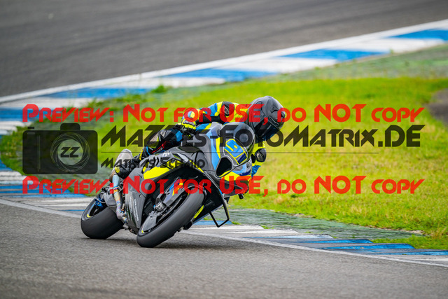 MaZZes_FotoMatrix_240701_6007705_6113 | WEISS