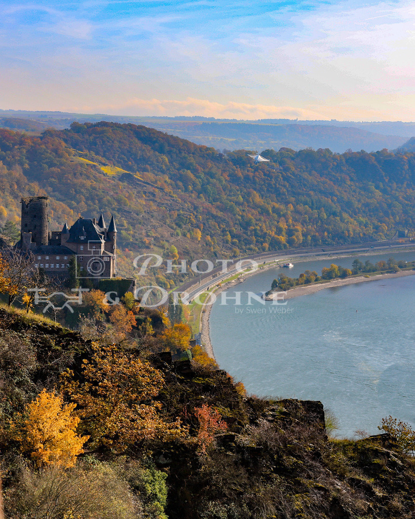 Burg Katz-3821 | Drei Burgenblick Sankt Goarshausen Patersberg mit Blick auf Burg Katz in Sankt Goarshausen - Realisiert mit Pictrs.com