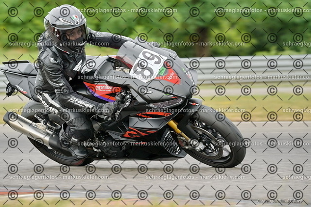 25bt05-0483 | markuskiefer.com - Realisiert mit Pictrs.com