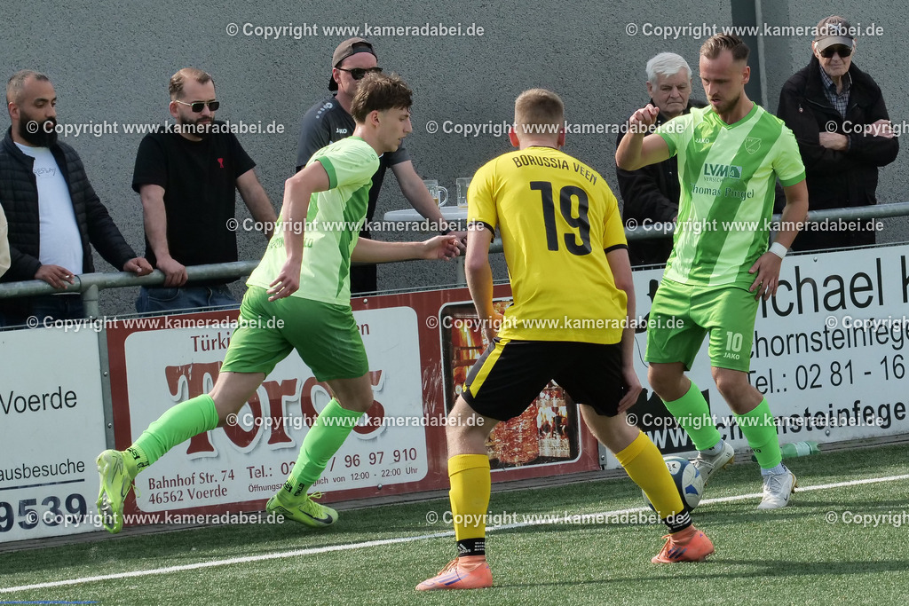 Fußball : Bezirksliga : SV 08/29 Friedrichsfeld - Borusia Veen am 10.05.2026 in Voerde Friedrichsfeld | Fußball : Bezirksliga : SV 08/29 Friedrichsfeld - Borusia Veen am 10.05.2026 in Voerde Friedrichsfeld - Realisiert mit Pictrs.com