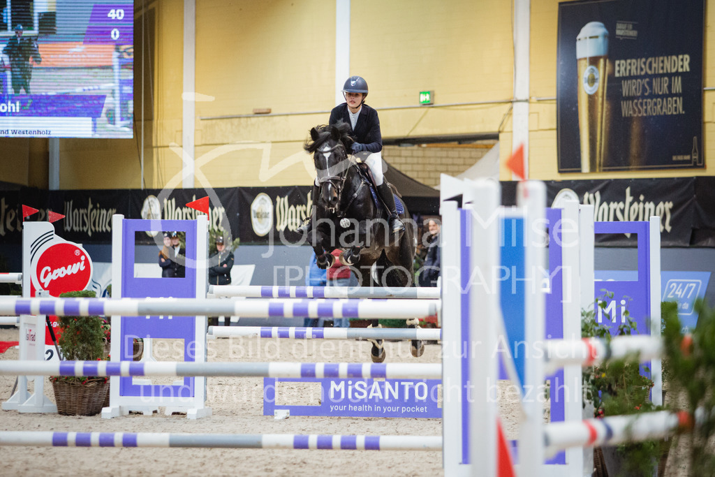 221112_Warstein_L-Spr-121 | Deine schönsten Turniermomente als professionelle Fotos! Entdecke hochwertige Pferdesport-Fotografie im Online-Shop. Jetzt Fotos finden & bestellen!