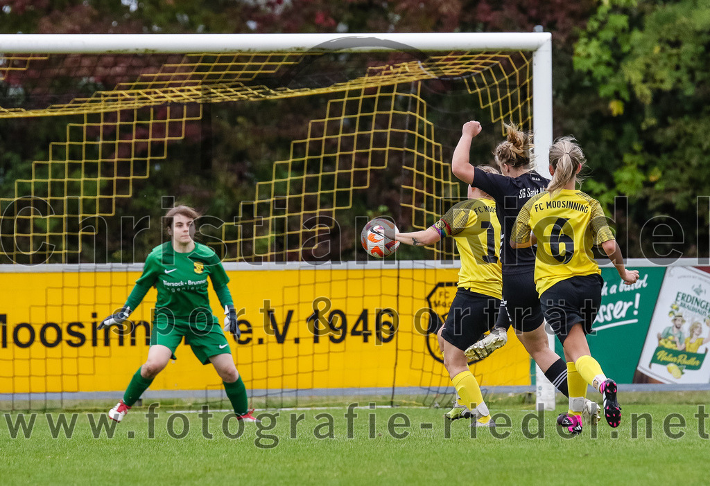 2023-10-08_056_FC_Moosinning_gegen_SG_TSV_St_Wolfgang-FC_Lengdorf | Moosinning, Deutschland, 08.10.2023:
Fußball, Kreisliga 2023 / 2024, 4. Spieltag, FC Moosinning gegen (SG) TSV St.Wolfgang/FC Lengdorf, Endergebnis: 

Foto: Christian Riedel / fotografie-riedel.net