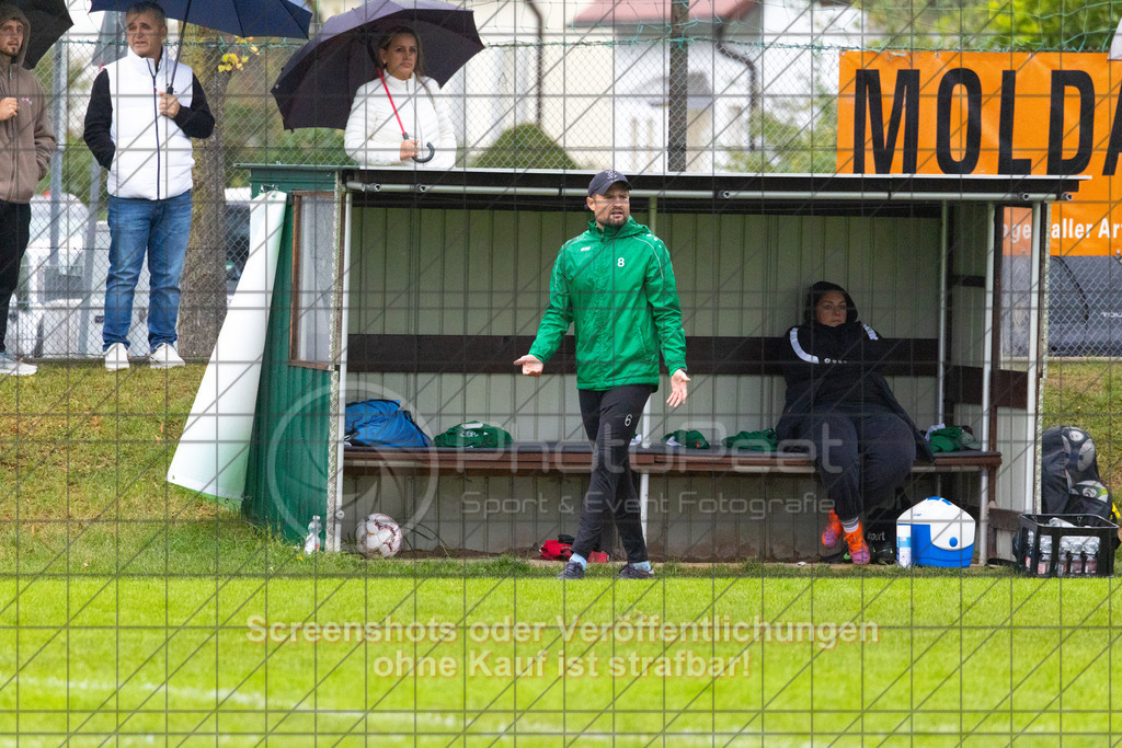 20261011_152718_0135_(c)_by_PhotoPeet | #,KSG Eislingen (grün) vs. 1.FC Donzdorf (rot), Fußball, Bezirksliga - Bezirk Neckar/Fils, 07. Spieltag, Saison 2026/2027, Rasensportplatz, Albstraße 69, 73054 Eislingen, 11.10.2026 - 15:00 Uhr,Foto: PhotoPeet / Sport- &amp; Eventfotografie / Peter Harich