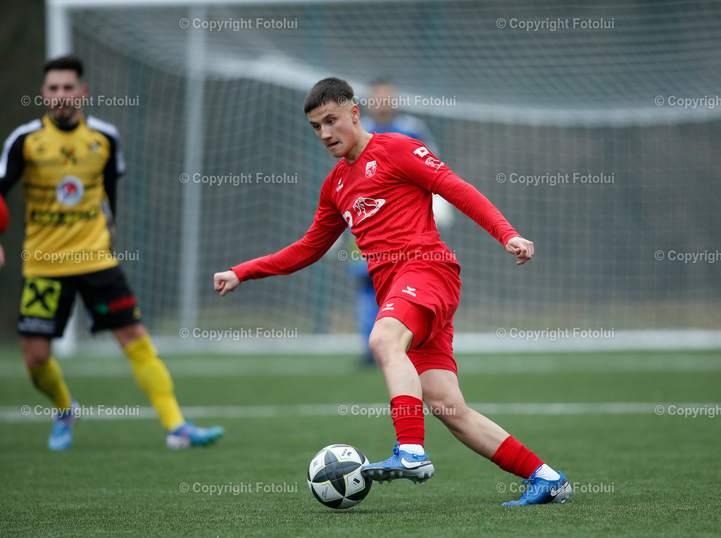 A_LUI_15032025_11 | SPORT FUSSBALL LL.OST E ASKOE OEDT 1B -GUNSKIRCHEN 15.03.IM BILD : VELJKO RAKIC (OEDT1B) UND (GUNSKIRCHEN)FOTO:OEDT