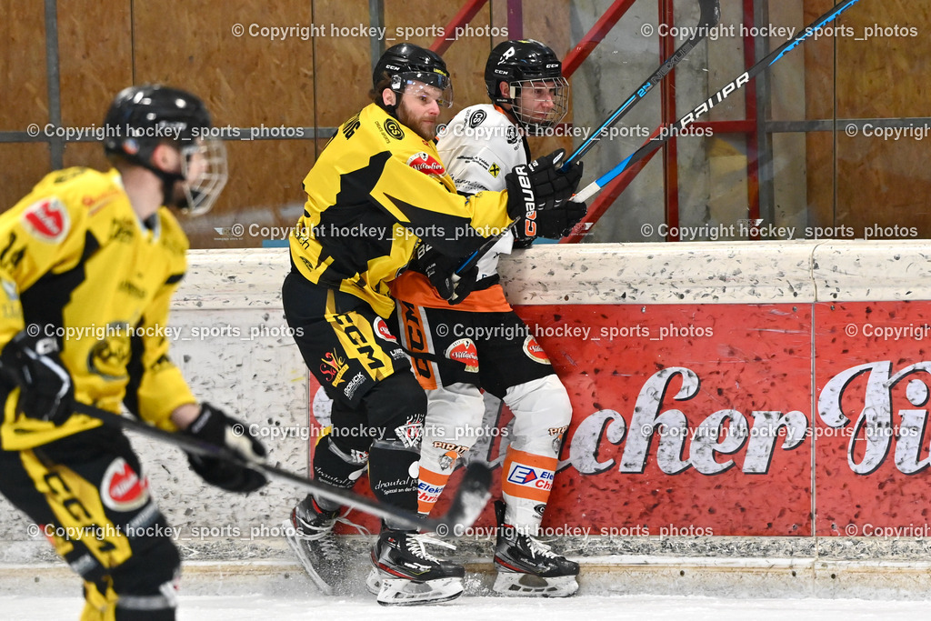 EC Hornets Spittal vs. USC Piraten Velden 18.2.2024 | #2 Karitnig Gert EC Hornets Spittal, #76 Holzer Nikolaus USC Velden, EC Hornets Spittal vs. USC Piraten Velden 18.2.2024, EC Hornets Spittal vs. USC Piraten Velden 18.2.2024 am 18.02.2024 in Spittal an der Drau (Eissportzentrum Spittal), Austria, (Photo by Bernd Stefan)