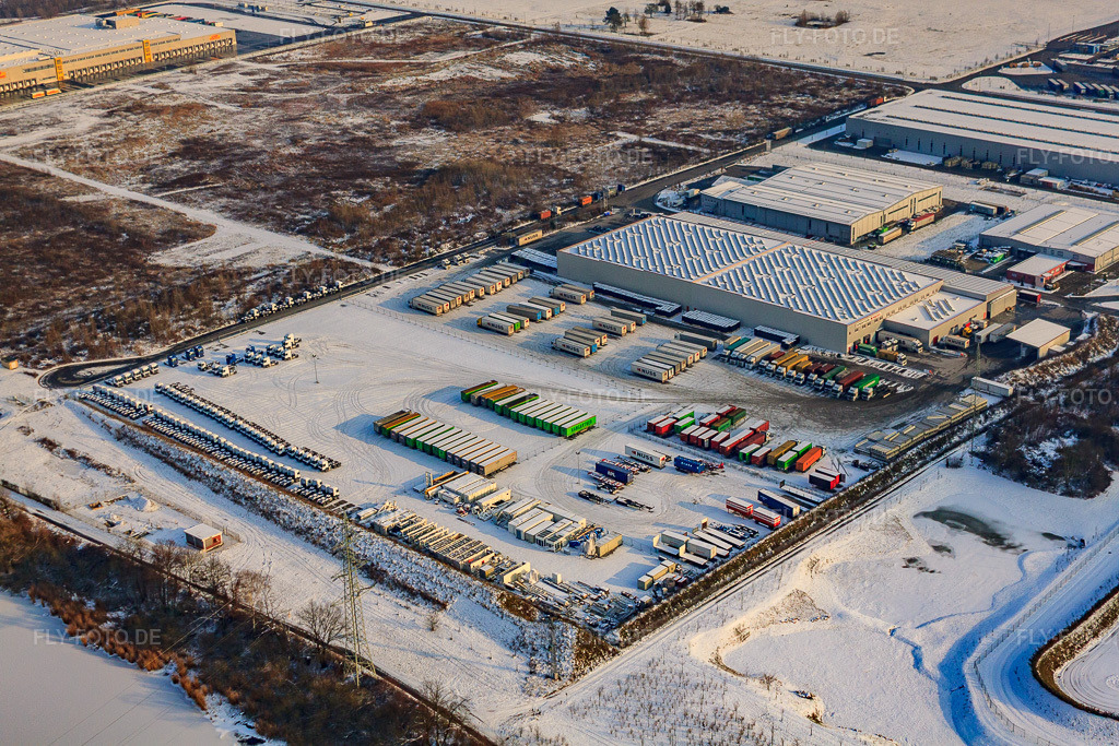 Luftbild: NUSS Unternehmensgruppe im Industriegebiet Oberwald im Winter bei Schnee in Wörth am Rhein im Bundesland Rheinland-Pfalz in Deutschland. Foto: IMG_35806.jpg vom 04.12.2010 durch Werner Riehm/FLY-FOTO.de