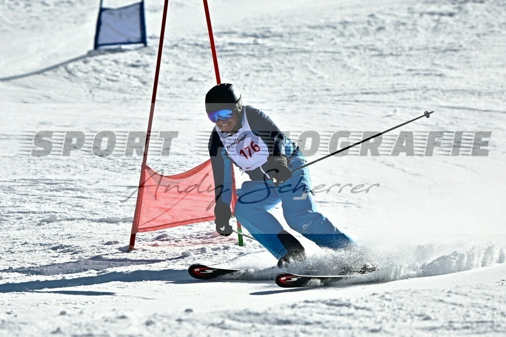 DSC_9504a | Kaufen Sie Sportbilder im Onlineshop von Andy Scherrer Sportfotografie. Faszinierende Bilder von Sportevents aus der ganzen Schweiz. Fussball, Frauenfussball, Unihockey, Handball, Schwingen und weiteren Sportarten. - Realisiert mit Pictrs.com