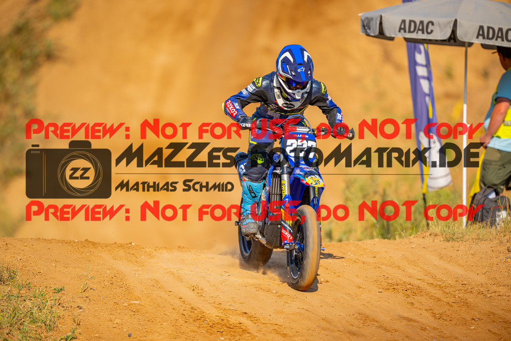 MaZZes-Fotomatrix-20260815-602259 | S2