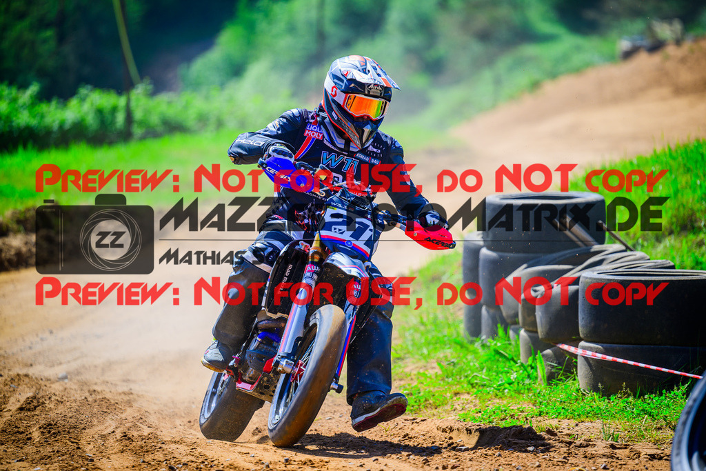 MaZZes_FotoMatrix_240511_6021986_3830 | UE40