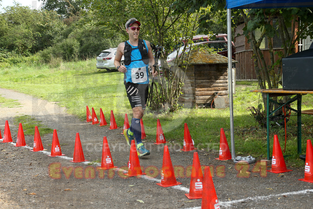 230826_1609_EX1_1522 | Sportfotografie im Rhein-Sieg Kreis, Köln, Bonn, NRW, Rheinland Pfalz, Hessen, etc. Unser Tätigkeitsfeld umfasst den Laufsport vom Volkslauf über den Marathon, Duathlon, Triathon bis zum Ultralauf wie Kölnpfad Ultra oder Schindertrail.