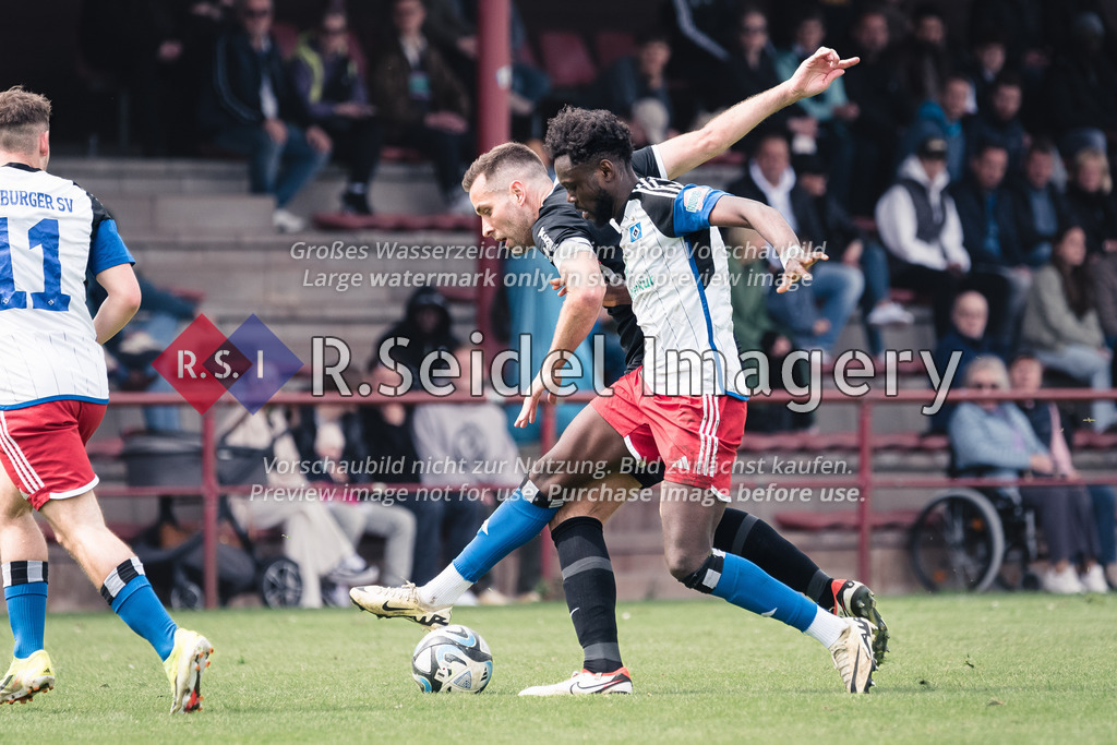 RS-1-045891 | Niklas Tasky (#26, Havelse, Teamkapitän), Ware Pakia (#9, HSV II)