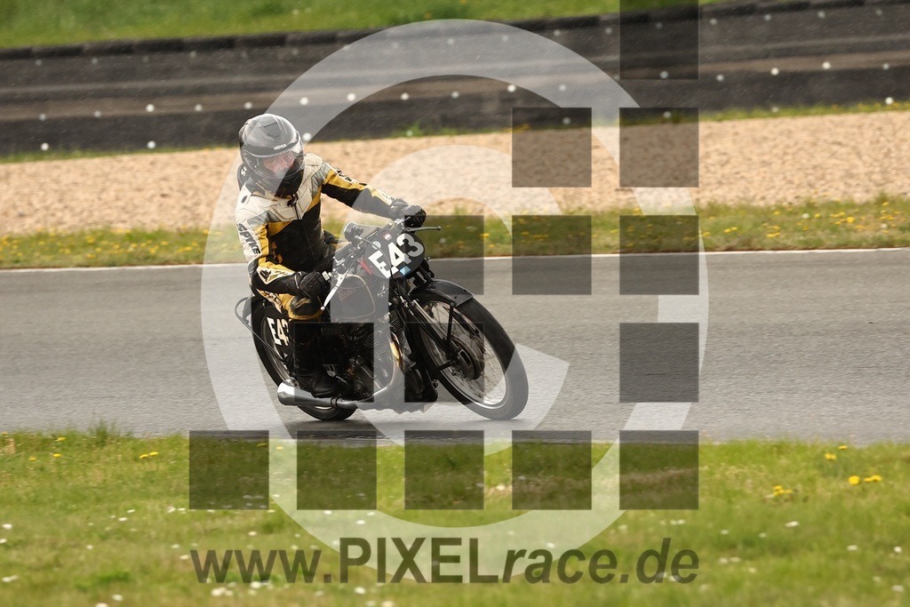 0e43-20260418_04176 | Schöne Erinnerungen an spannende Momente - das festzuhalten ist unser Job. PIXELrace.de ist seit 2003 auf den Rennstrecken Europas unterwegs um die Action draußen beim Fahren und die wunderbare Stimmung imm Fahrerlager für euch einzufangen.