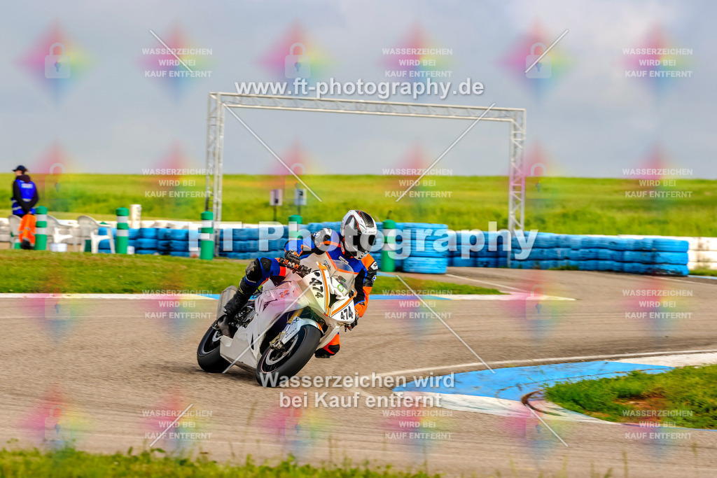 MotoTeam-8212 | Hier findet Ihr Bilder von Touristenfahrten auf der Nürburgring Nordschleife oder von anderen Veranstaltungen die ich besucht habe. Viel Spass beim Durch Schauen 