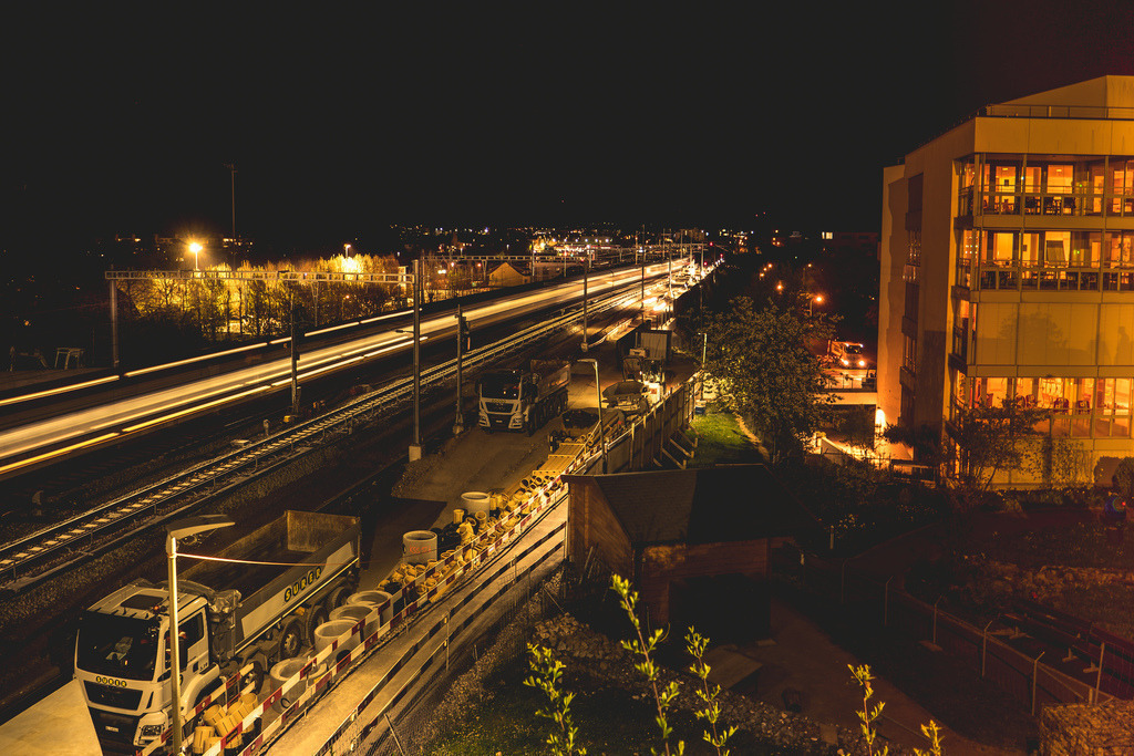 SBB Gleis-Baustelle Neubau Bahnhof Liestal | Im Bild Altersheim Frenkenbündten
colour, farbig - Realisiert mit Pictrs.com