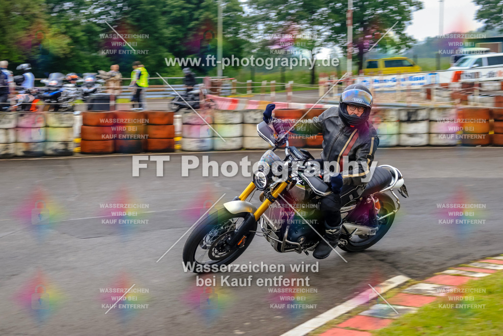 OBK-5338 | Hier findet Ihr Bilder von Touristenfahrten auf der Nürburgring Nordschleife oder von anderen Veranstaltungen die ich besucht habe. Viel Spass beim Durch Schauen 