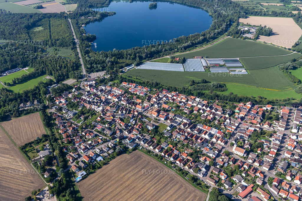 Luftbild: An der Kiesgrube Mittelgrund im Ortsteil Leopoldshafen in Eggenstein-Leopoldshafen im Bundesland Baden-Württemberg in Deutschland. Foto: IMG_128349.jpg vom 12.08.2021 durch Werner Riehm/FLY-FOTO.de