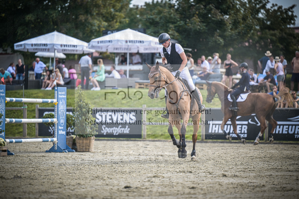 DOS_0774 | Entdecke hochwertige Reitturnierfotos von Foto Oger. Professionell, emotional und authentisch – jetzt Lieblingsmomente im Shop bestellen.Deutschlandweite Turnierfotografie. - Realisiert mit Pictrs.com