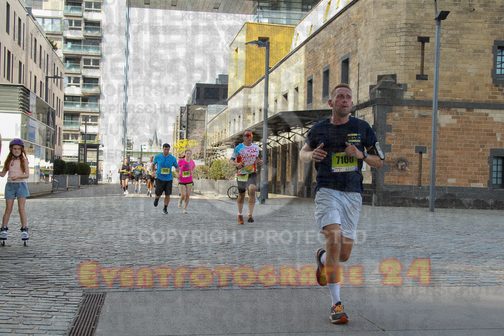 250920_1454_EV4_7513 | Sportfotografie im Rhein-Sieg Kreis, Köln, Bonn, NRW, Rheinland Pfalz, Hessen, etc. Unser Tätigkeitsfeld umfasst den Laufsport vom Volkslauf über den Marathon, Duathlon, Triathon bis zum Ultralauf wie Kölnpfad Ultra oder Schindertrail.