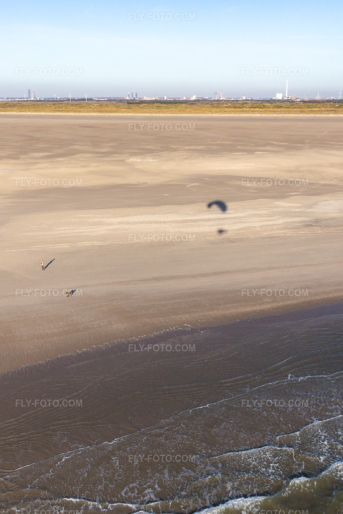 Aerial view: Fanoe Bad Beach in Fanø in the state South Denmark, Denmark.Photo: IMG_118772.jpg taken on 09/21/2019 by Werner Riehm/FLY-FOTO.comResolution of the original: 2380 x 3569 px