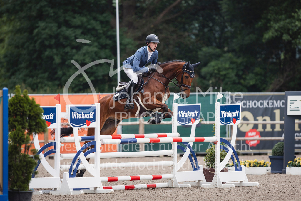 250610_Mühlen_SprPf-A2-211 | Deine schönsten Turniermomente als professionelle Fotos! Entdecke hochwertige Pferdesport-Fotografie im Online-Shop. Jetzt Fotos finden & bestellen!