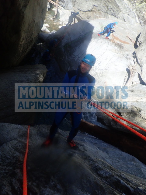 P9200043 | Bestelle die Bilder deines Berg- oder Wasser-Abenteuers mit Mountain Sports bequem von zu Hause aus direkt über unseren Online Fotoshop von pictrs.com. - Realisiert mit Pictrs.com