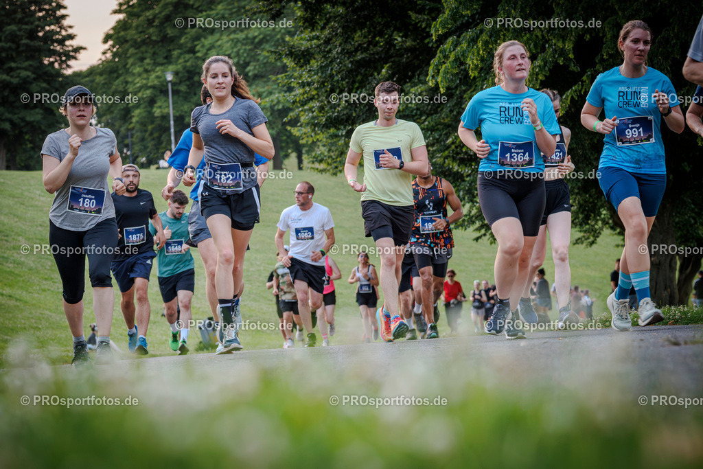 Sparda-Bank Nachtlauf Bonn; Bonn, 18.06.2025 | Impressionen vom Sparda-Bank Nachtlauf Bonn am 18.06.2025 in Bonn (Nordrhein-Westfalen). 