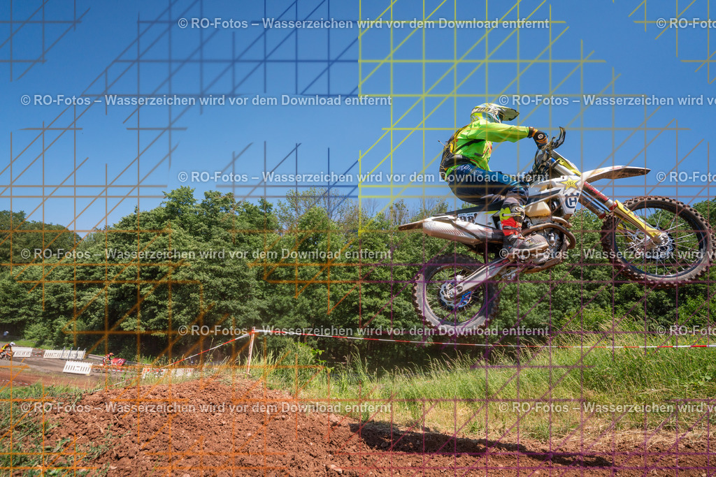 1 Lauf Schlüchtern IGE 2026-889 | Sportfotografie von RO-Fotos: Motorsport, Motocross, Enduro, Laufveranstaltungen und Triathlon. Professionelle Fotos von Sportlern und Events. - Realisiert mit Pictrs.com