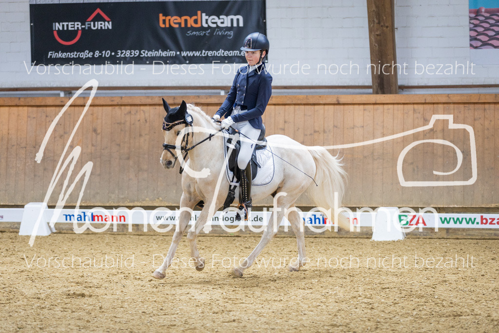 Sth-LPO25-A-Dr-143 | MomenTaufnahmen Pferdesportfotos