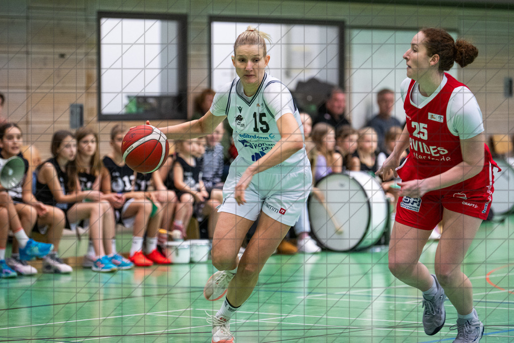 2. DBBL Nord 25/26 | Spieltag 13 | BBC Osnabrück vs. BG 89 Avides Hurricans | 21.12.25: 2. DBBL Nord 25/26 | Spieltag 13 | BBC Osnabrück vs. BG 89 Avides Hurricans / Osnabrück / Deutschland  //   CREDIT:www.bullenfotos.de, Martin König, Hörner Weg 40, D-49078 Osnabrück, +4917663732967 // Nutzung und Weitergabe nur zu den vereinbarten Zwecken. Presseanfragen an Ersteller. Alle Rechte beim Ersteller. Honorierung nach MFM. - Realisiert mit Pictrs.com
