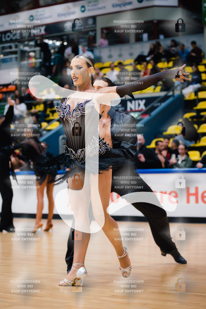 Hessen Tanzt WDSF International Open Latin 11th (43) Justin Lauer _ Rita Schumichin (TSC Saltatio Neustadt im TV 1860 Mußbach)-2025-05-18-3648 | Webshop for digital downloads and prints of dance sport, event & show photographer Julian Link - Realisiert mit Pictrs.com
