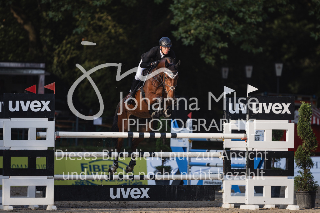230910_OWLCh_Youngster7y-709 | Deine schönsten Turniermomente als professionelle Fotos! Entdecke hochwertige Pferdesport-Fotografie im Online-Shop. Jetzt Fotos finden & bestellen!