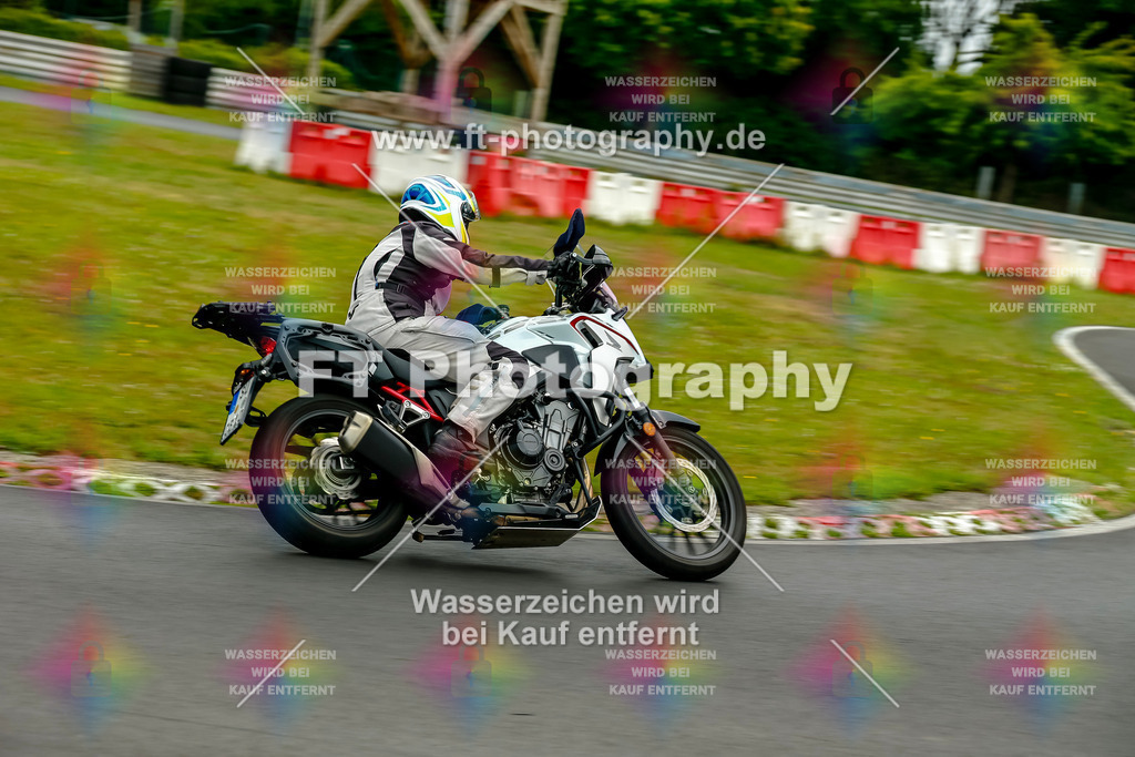 VBK-5033 | Hier findet Ihr Bilder von Touristenfahrten auf der Nürburgring Nordschleife oder von anderen Veranstaltungen die ich besucht habe. Viel Spass beim Durch Schauen 