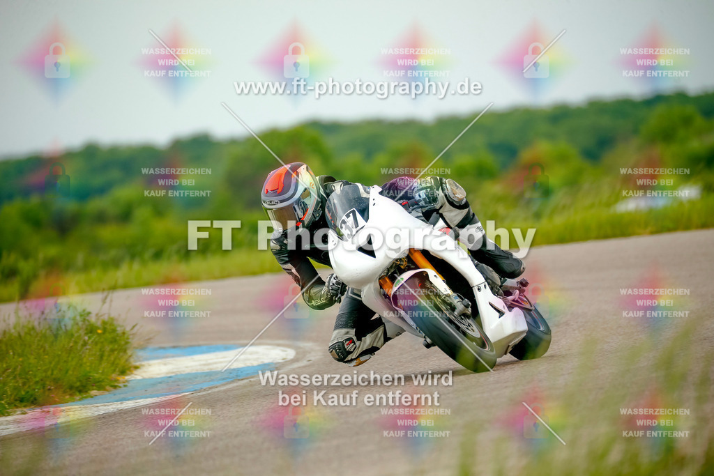 _MOT2150 | Hier findet Ihr Bilder von Touristenfahrten auf der Nürburgring Nordschleife oder von anderen Veranstaltungen die ich besucht habe. Viel Spass beim Durch Schauen 