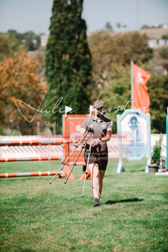 DSC_2997 | Pferde- und Turnierfotografie in Westsachsen. Pferdeportraits, Auftragszeichnungen und intuitive Kunst.