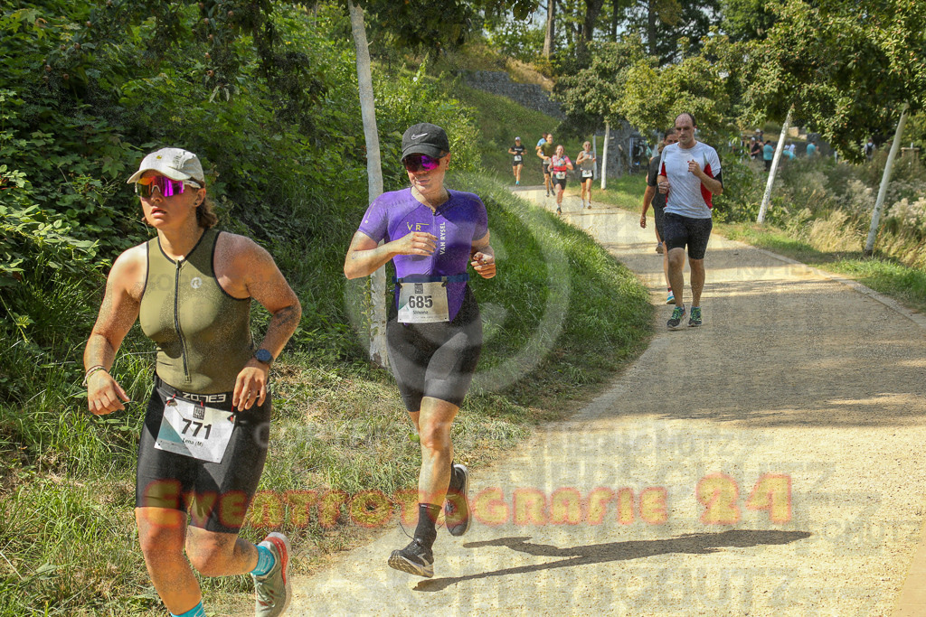250824_1454_EX1_7968 | Sportfotografie im Rhein-Sieg Kreis, Köln, Bonn, NRW, Rheinland Pfalz, Hessen, etc. Unser Tätigkeitsfeld umfasst den Laufsport vom Volkslauf über den Marathon, Duathlon, Triathon bis zum Ultralauf wie Kölnpfad Ultra oder Schindertrail.