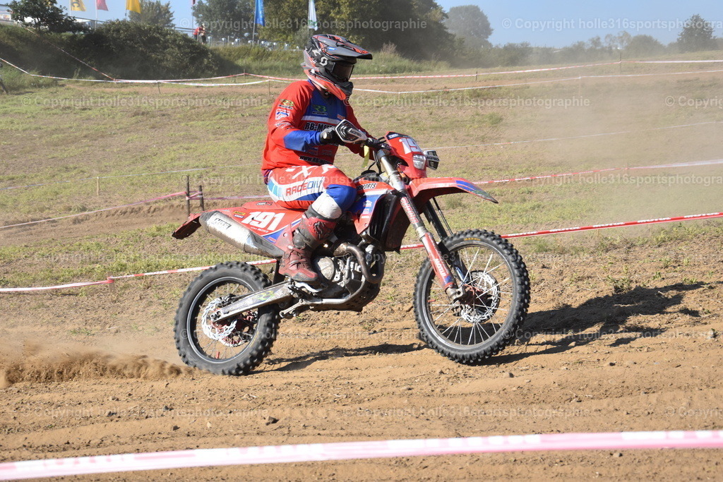 DSC_0520 | Sportfotografie , Motorsport, Motoross, Reitsport, Mointainbike, Enduro,
Landschaft , Outdoor, Eventfotografie, Landschaft, Bilder online bestellen - Realisiert mit Pictrs.com