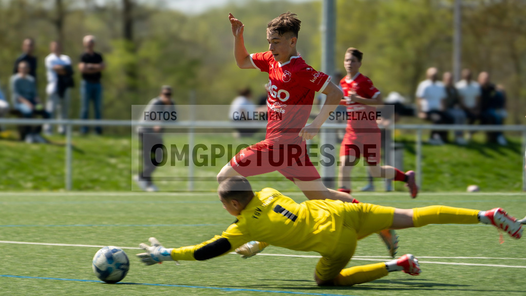 _OMG2713 | www.omgpictures.de, Sportfotograf, Verein, Fotograf, Baden Württemberg, Stuttgart, Heilbronn, omgpictures, Spieltag,  - Realisiert mit Pictrs.com