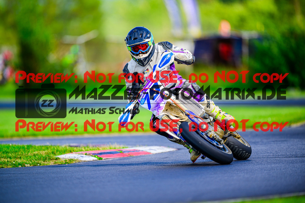 MaZZes_FotoMatrix_240714_6007705_9386 | S3