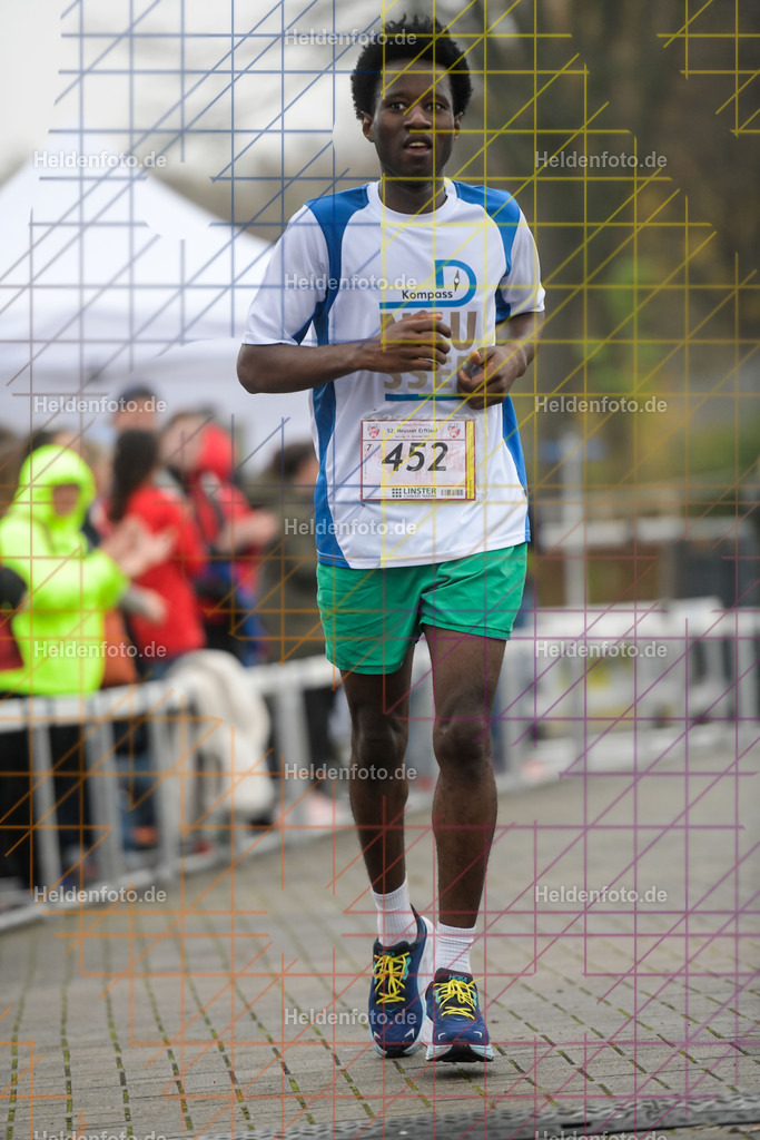 Neusser Erftlauf 2025  | 15km Neusser Erftlauf 2025 Foto: Heldenfoto.de