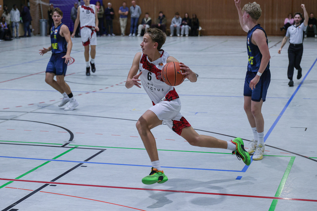 NBBL BAYER GIANTS vs EWE Baskets Juniors Oldenburg-48 | Fotos von Basketballspielen aus dem Raum NRW fotografiert von Gero Mueller-Laschet und Daniel Schaefer - Realisiert mit Pictrs.com