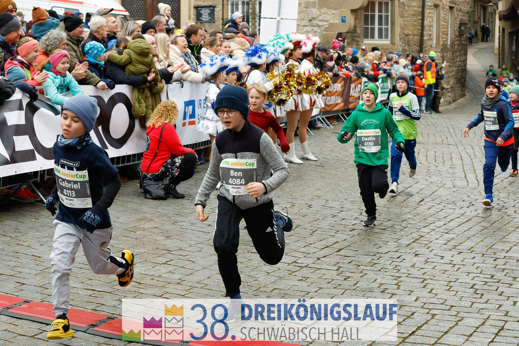 400m AOK Junior Cup | 3 Koenigslauf 2024 400m AOK Junior Cup - Realisiert mit Pictrs.com